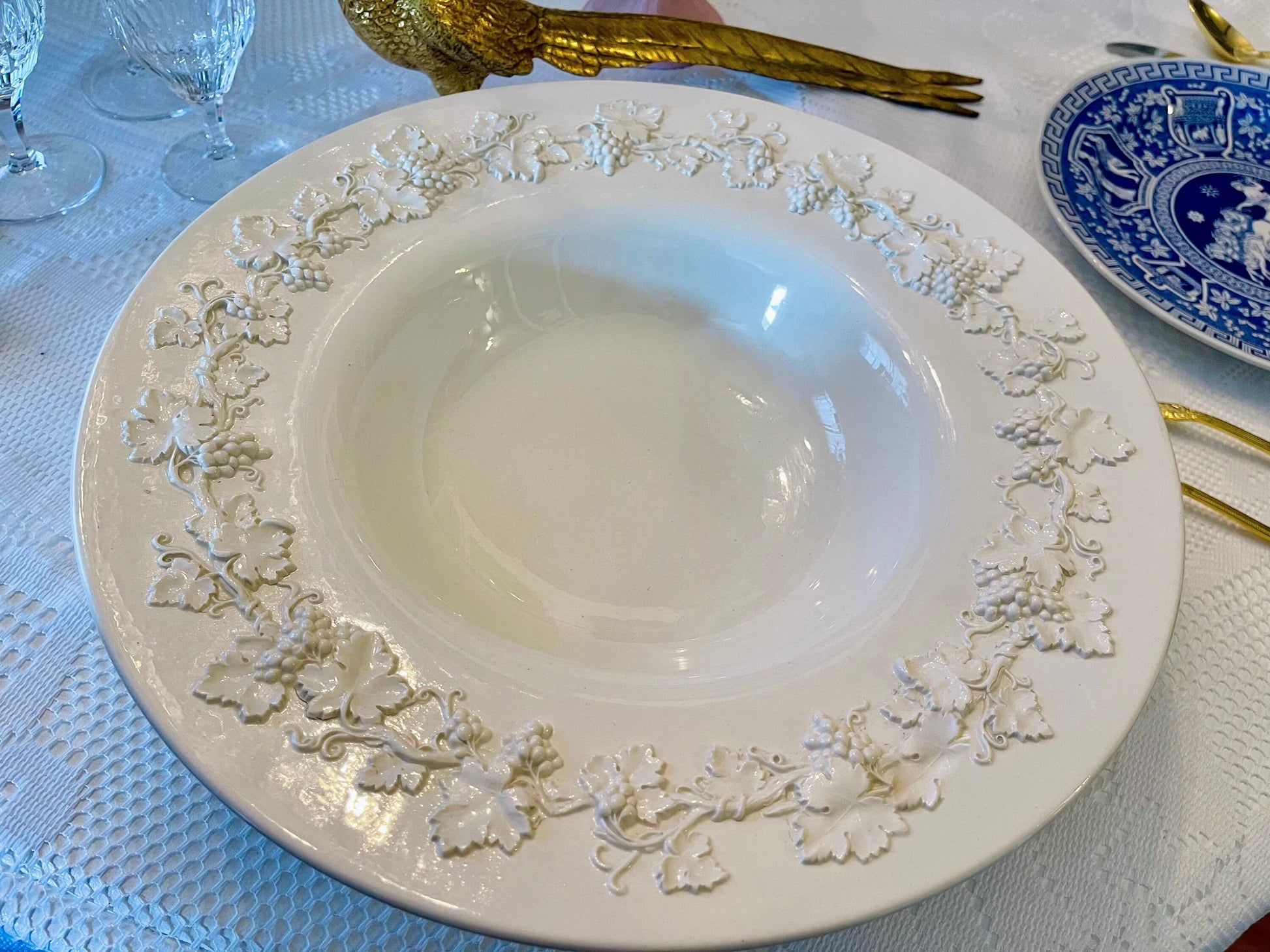 LARGE Vintage Ivory Wedgwood Jasperware Bowl/Platter