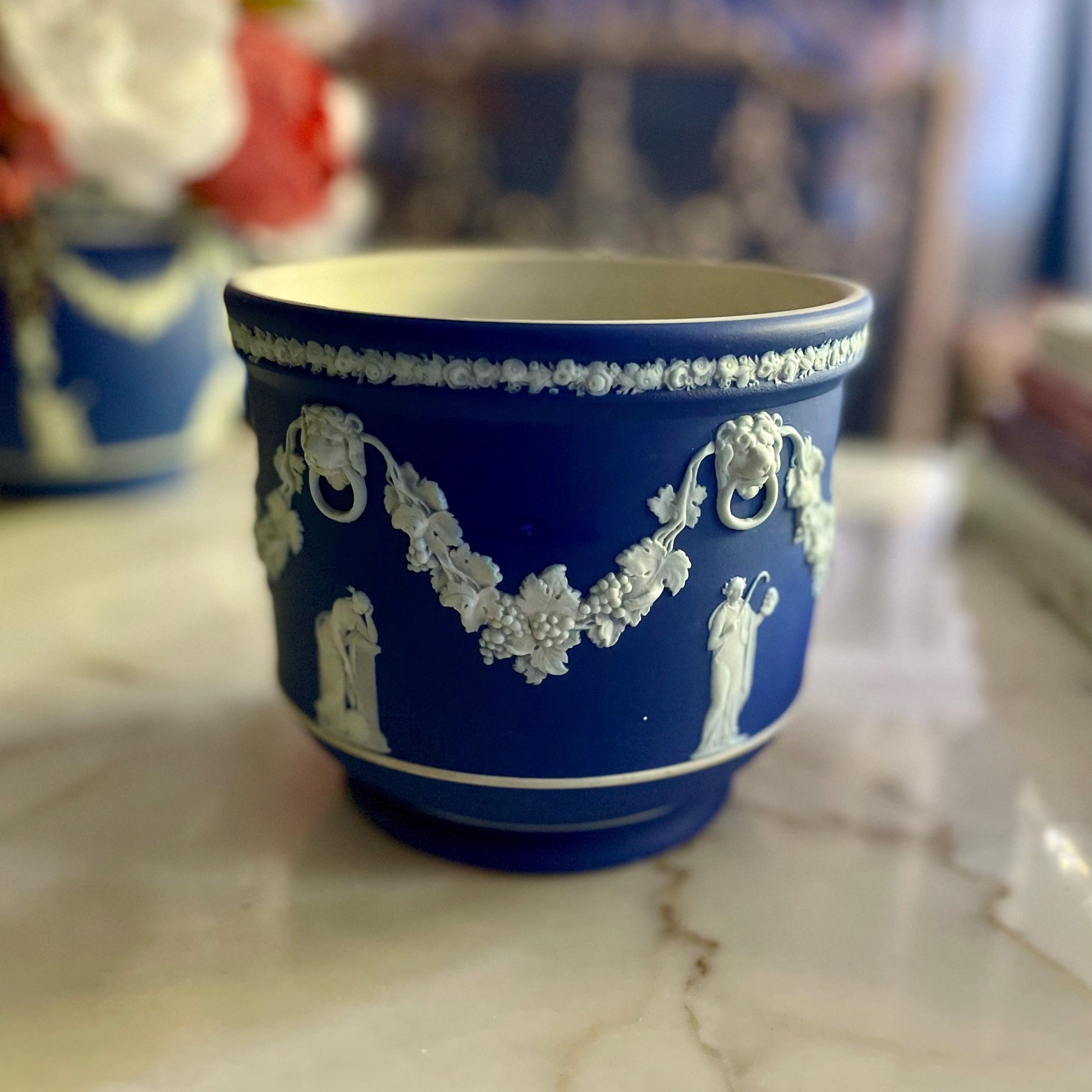 Antique Wedgwood Navy Blue Jasperware Jardinière Neoclassical Planter Circa 1908