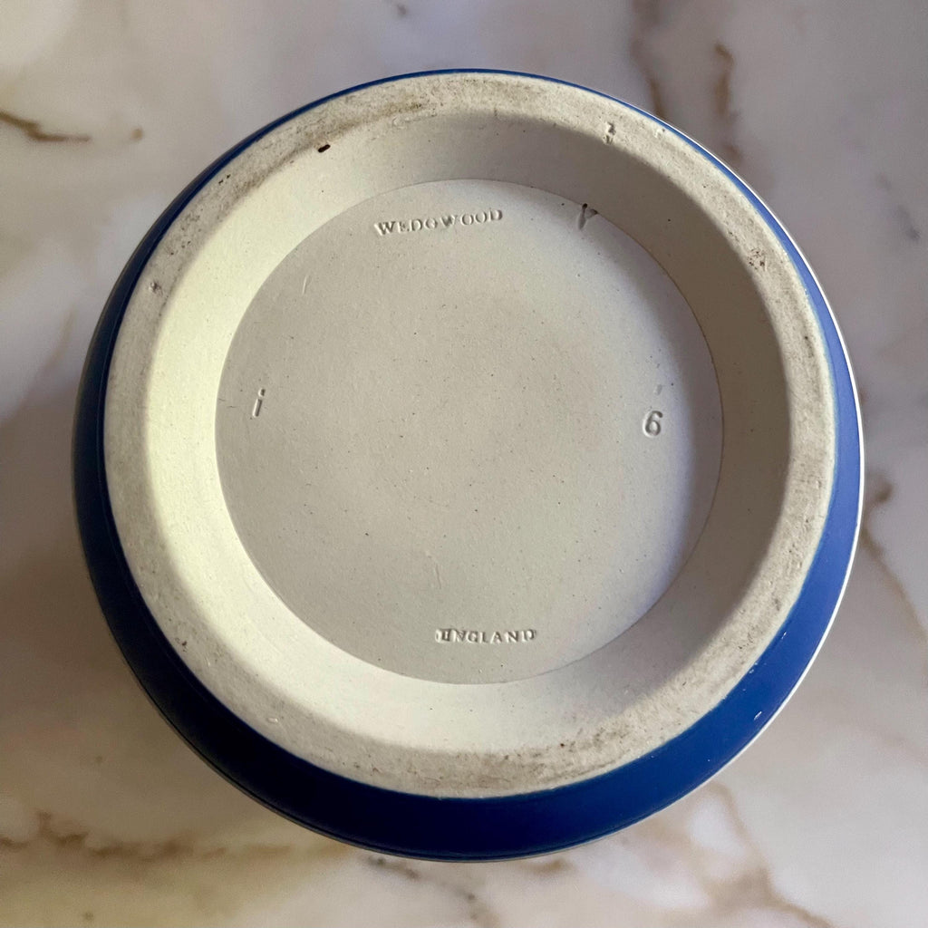 Antique Wedgwood Navy Blue Jasperware Jardinière Neoclassical Planter Circa 1908