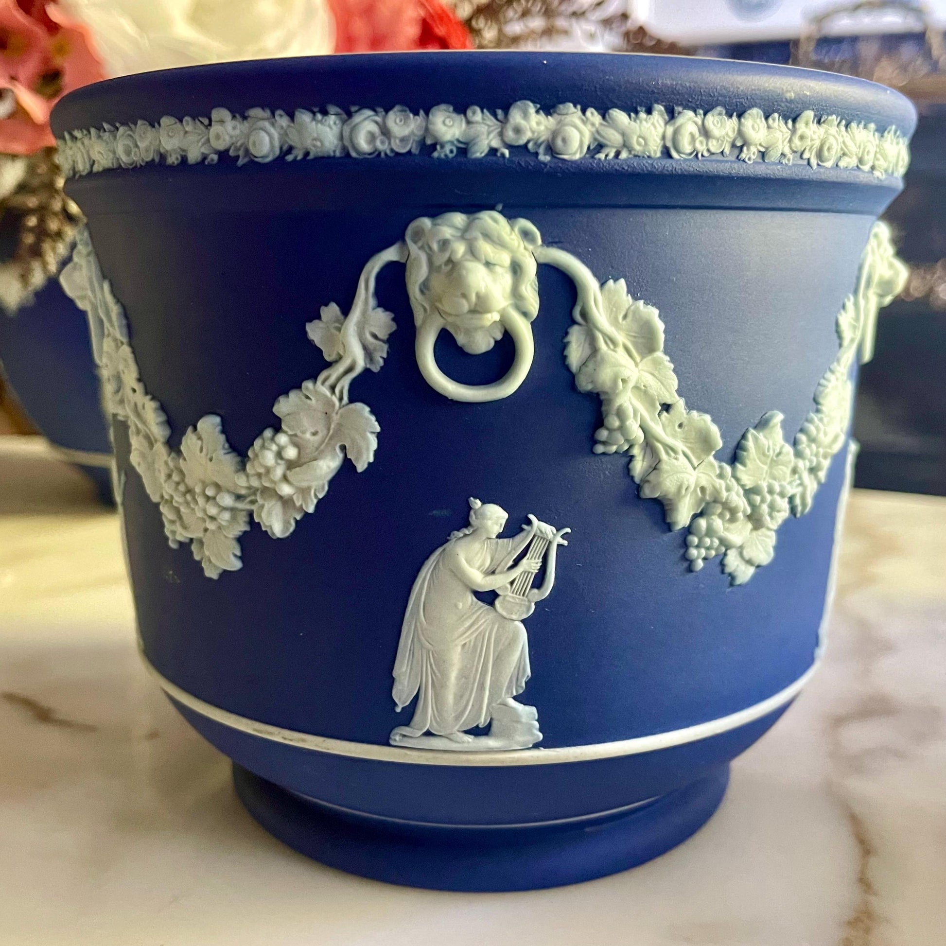 Antique Wedgwood Navy Blue Jasperware Jardinière Neoclassical Planter Circa 1908