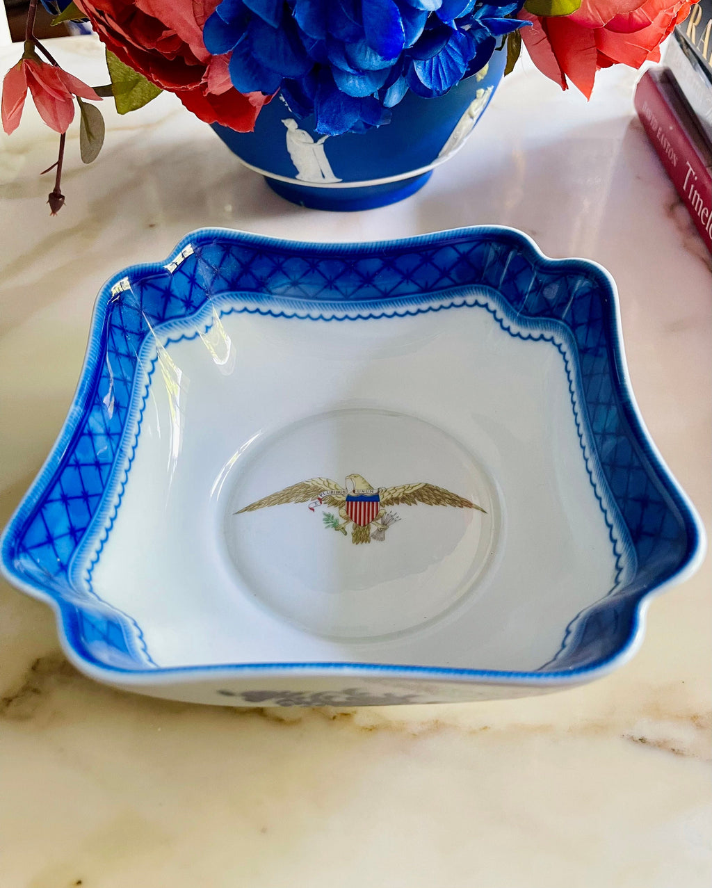 Mottahedeh Diplomatic Eagle Small Square Bowl