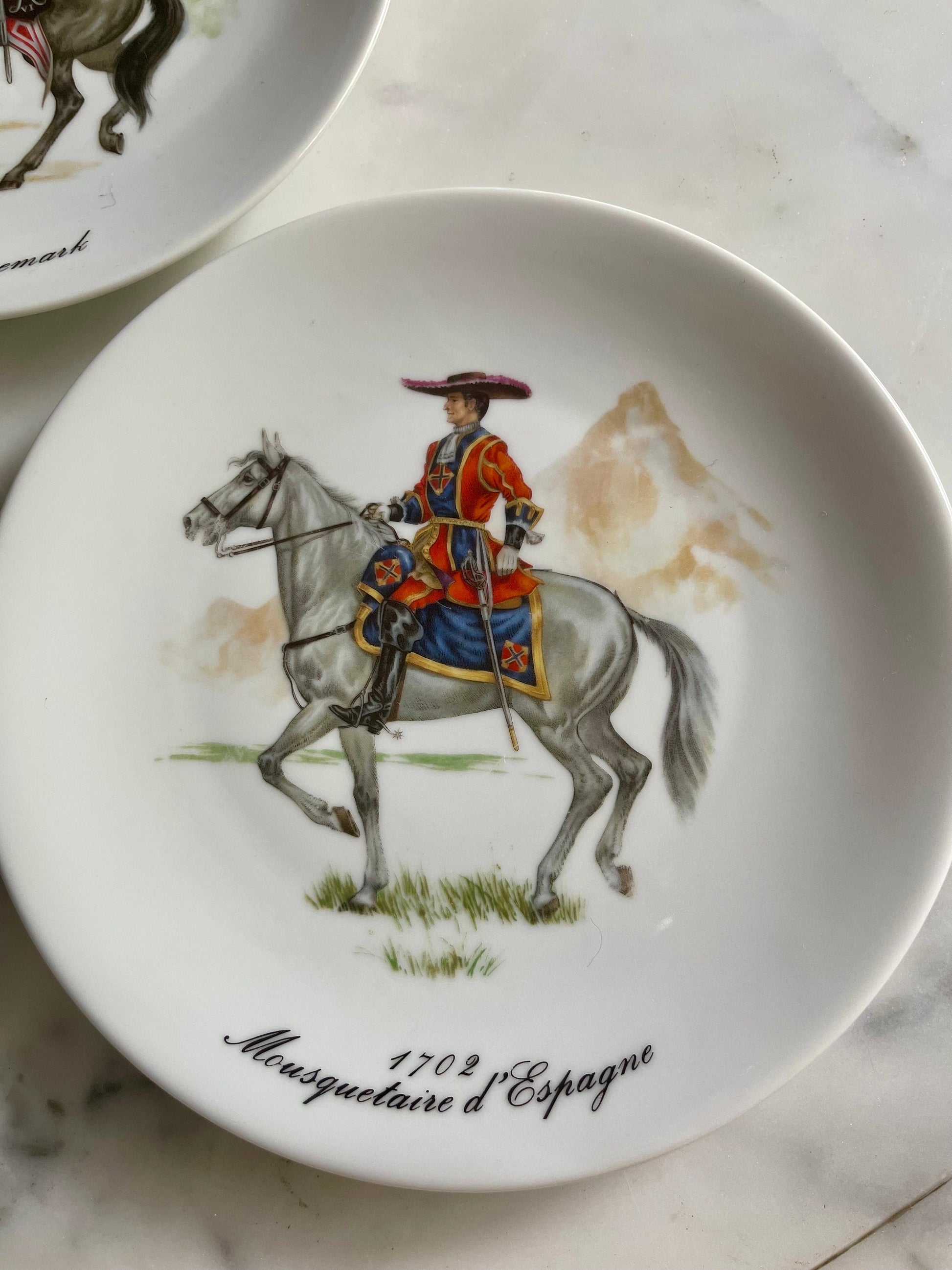 Porcelain Champs Elysees Paris 5 European Calvary Dessert Plates 7 3/4”